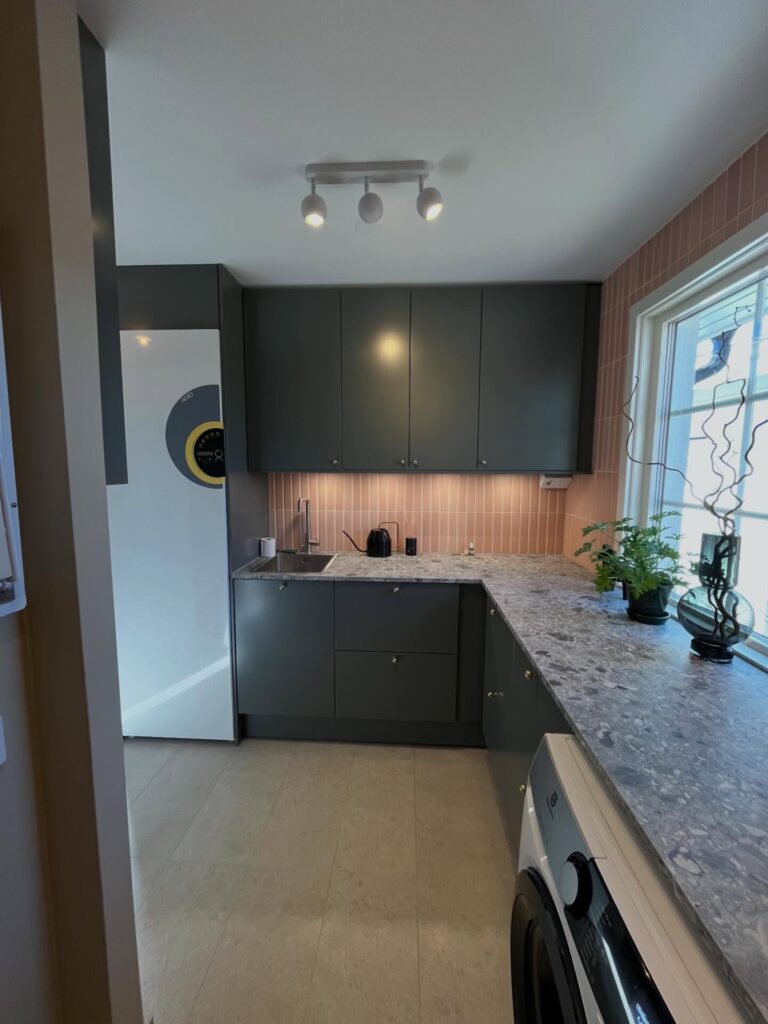 Instagram post from byggfirmanmhulterstromab. This post is in position 1.